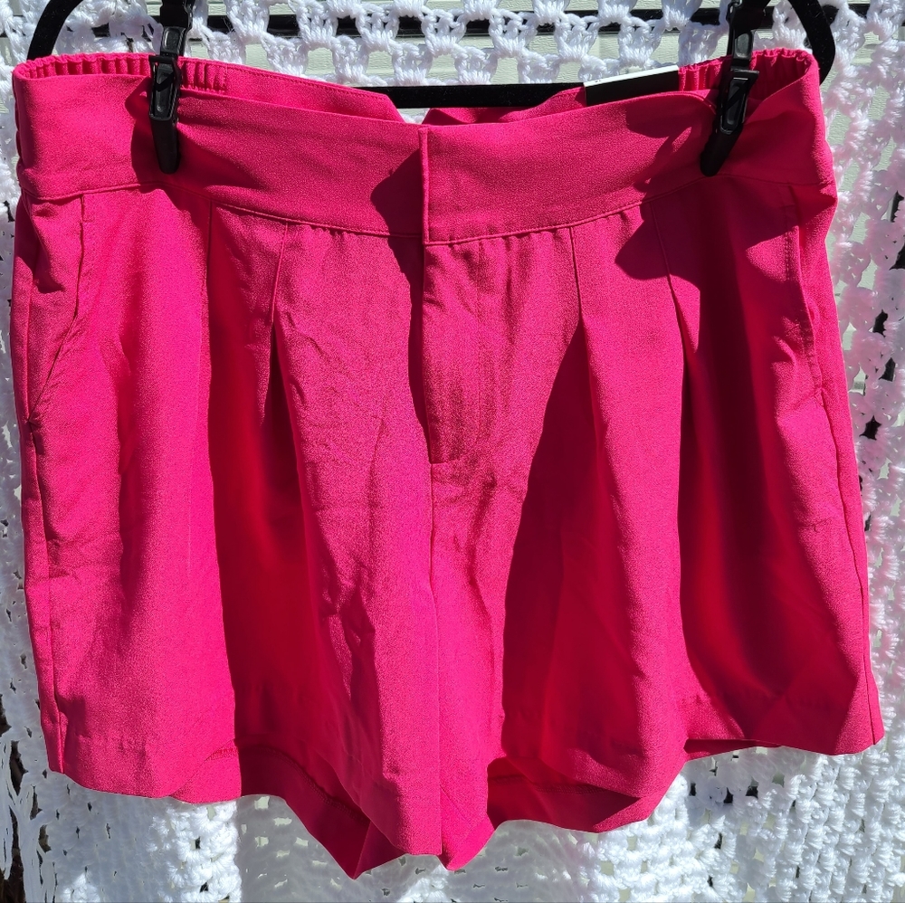 Torrid Size 16 Peacock Pink Wide Leg Studio Crepe Shorts NWT